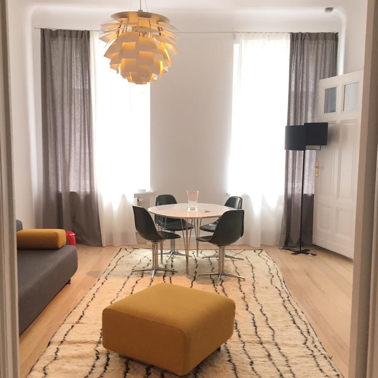 Luxury 2 Bedroom Apartment In The Heart Of Mitte, Berlin Room photo